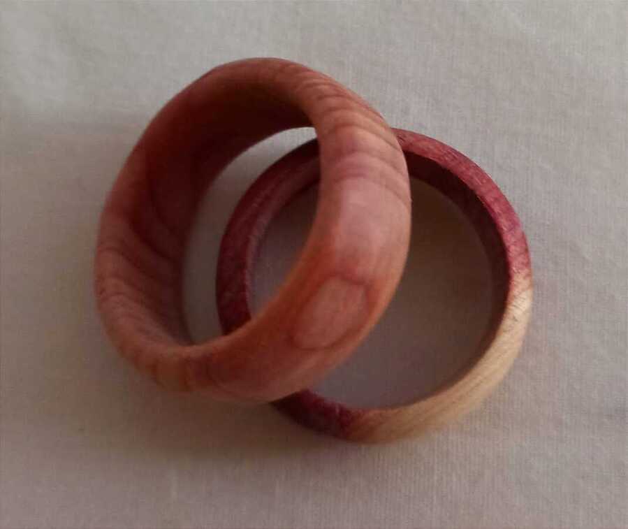 Anillo madera de Sabina 