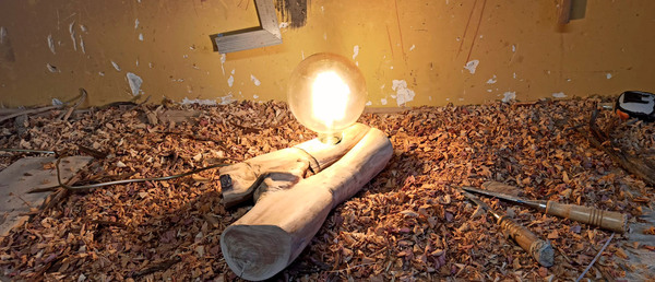 Lmpara de madera de sabina